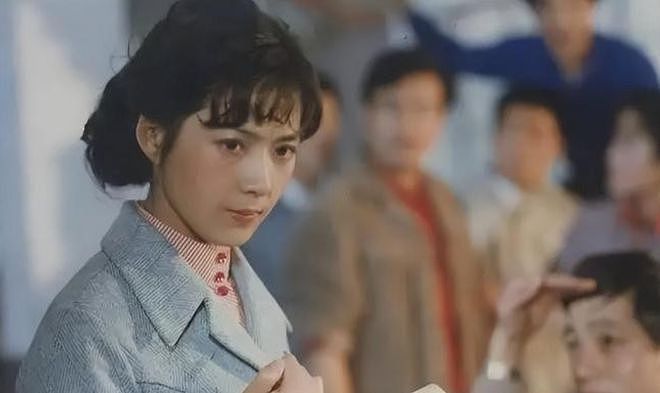 再看因流氓案“逃往”美国的双料影后龚雪，郭德纲说的话终于应验（组图） - 1