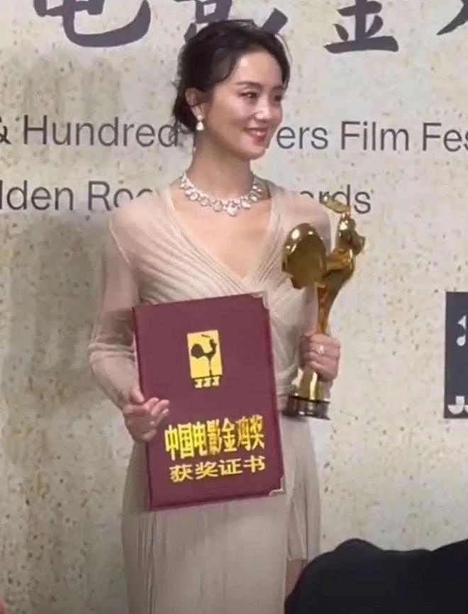 从校服到婚纱，相爱32年0绯闻，有一种爱情叫辛柏青朱媛媛（组图） - 5