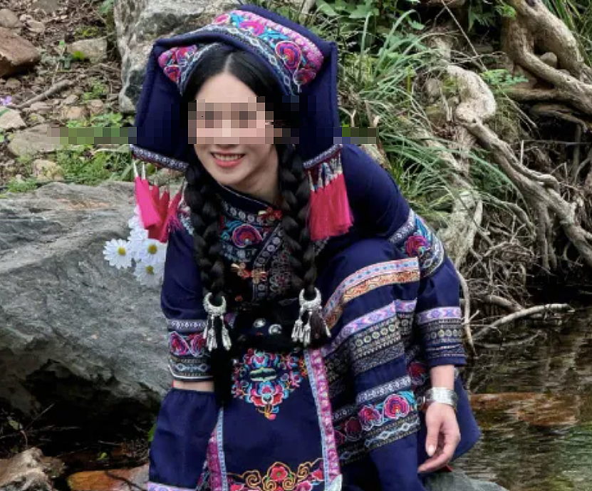前击剑冠军拍身材视频被辣评“黑丝女王”,看她擦边全网为啥都在叫好(视频/组图) - 1