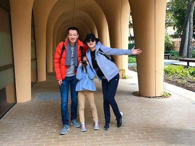 从校服到婚纱，相爱32年0绯闻，有一种爱情叫辛柏青朱媛媛（组图） - 16