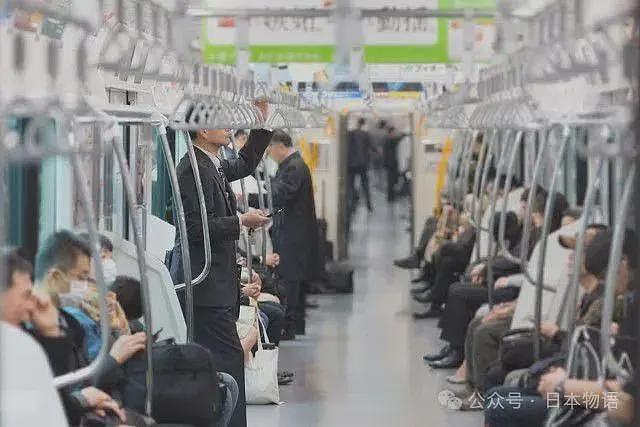 中国游客在日本电车上占据优先席大吃大喝，被两名日本辣妹怼了……（组图） - 11