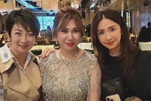 老公死在枕边？！绯闻缠身豪门独宠30年，丧夫四年守巨额遗产，不惧流言成最美豪门奶奶？（组图） - 2