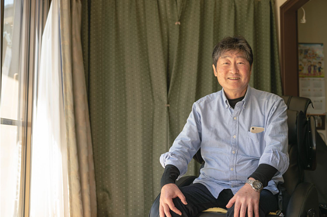 日本妈妈连生9个孩子，她每天洗35kg衣服，丈夫拼命赚钱养家，27年后两人分居了（组图） - 12
