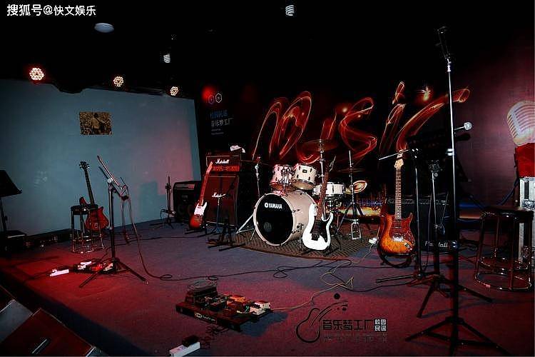 知名导演突发疾病不幸逝世，有人猜测死因是新冠（组图） - 3