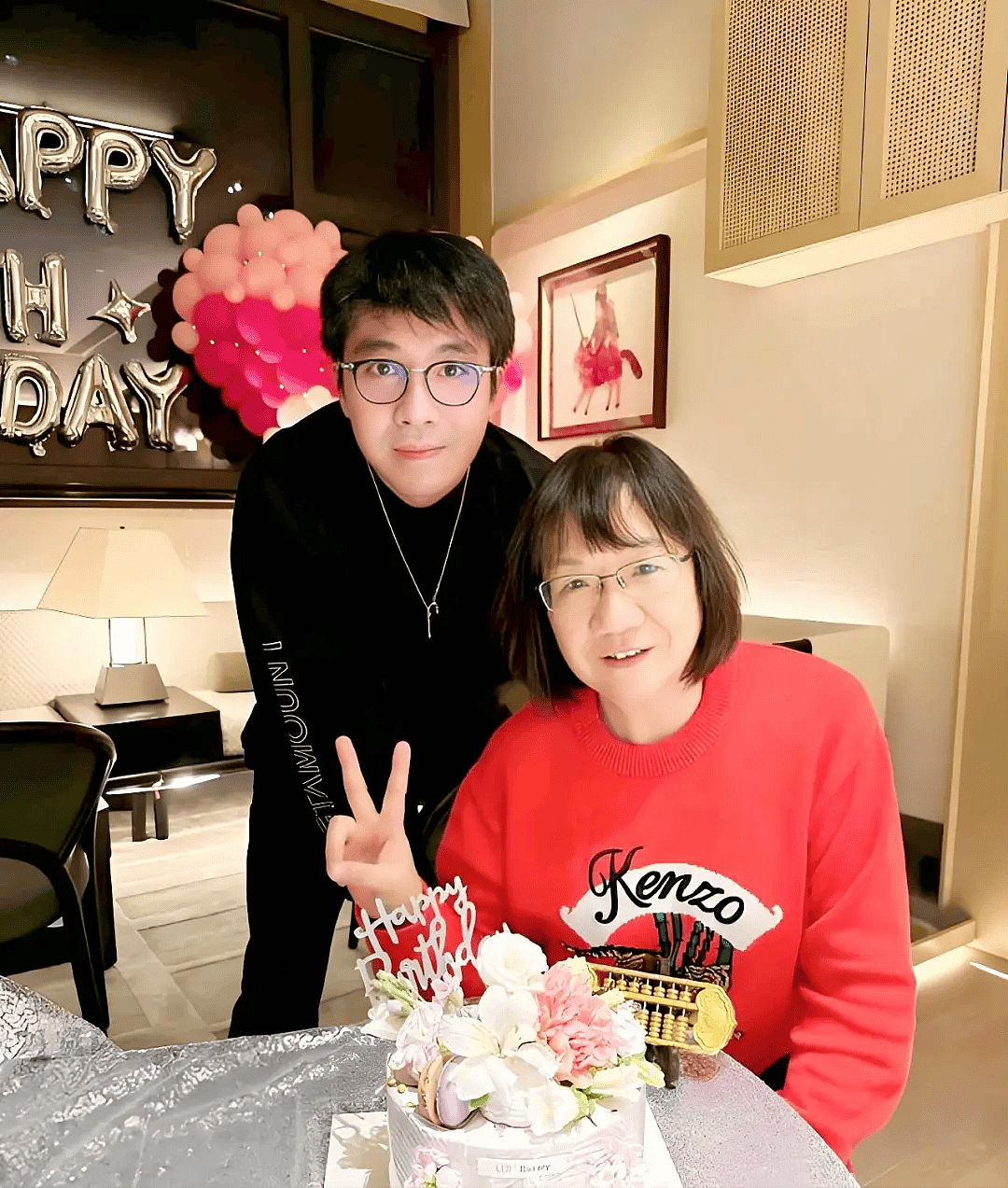 俞灏明与王晓晨结婚上热搜!西红柿与鸡蛋之恋...(组图) - 8
