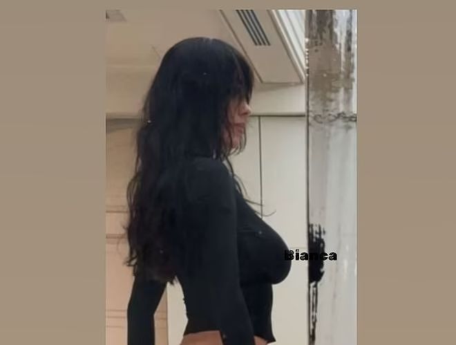 坎耶30岁妻子无裤装出镜惹争议,被网友抨击:为博关注无底线(组图) - 1