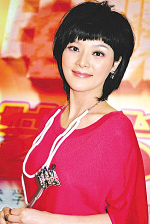 央视美女主播胡蝶播报口误“两国”遭起底!导演丈夫陆川是秦岚旧爱(组图) - 4