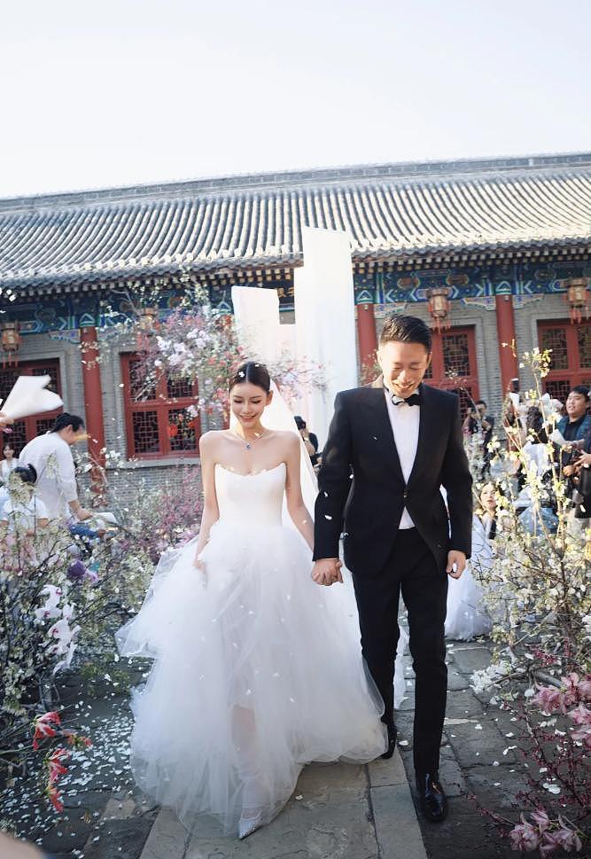 马筱梅疑似已有身孕,张兰婚礼讲话有深意,徐家恐将“人财两空”(组图) - 12
