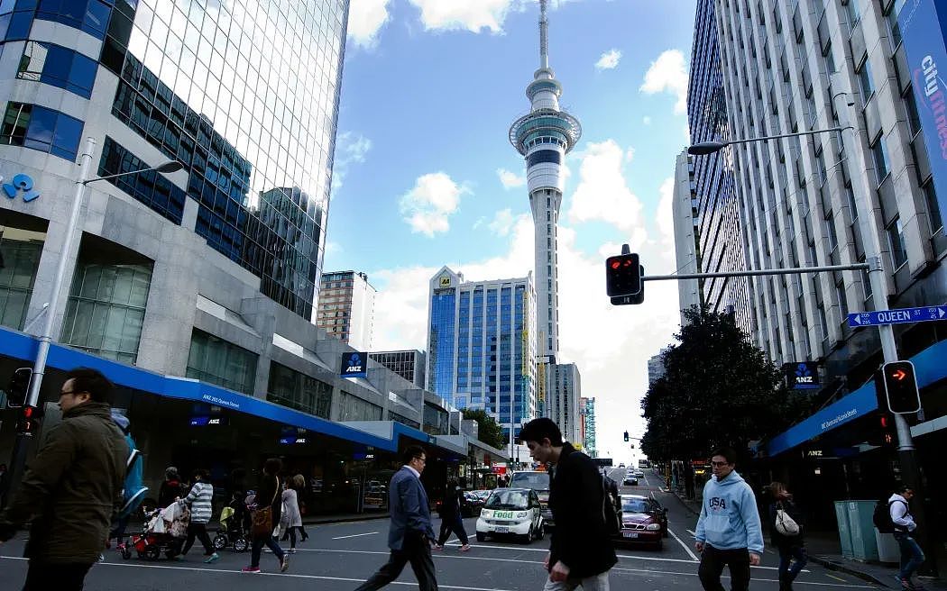 今日发布2025预算案,关系每个人的钱包与未来;竞争惨烈!求职者的真实经历曝光;1人一夜暴富1720万纽币(组图) - 11