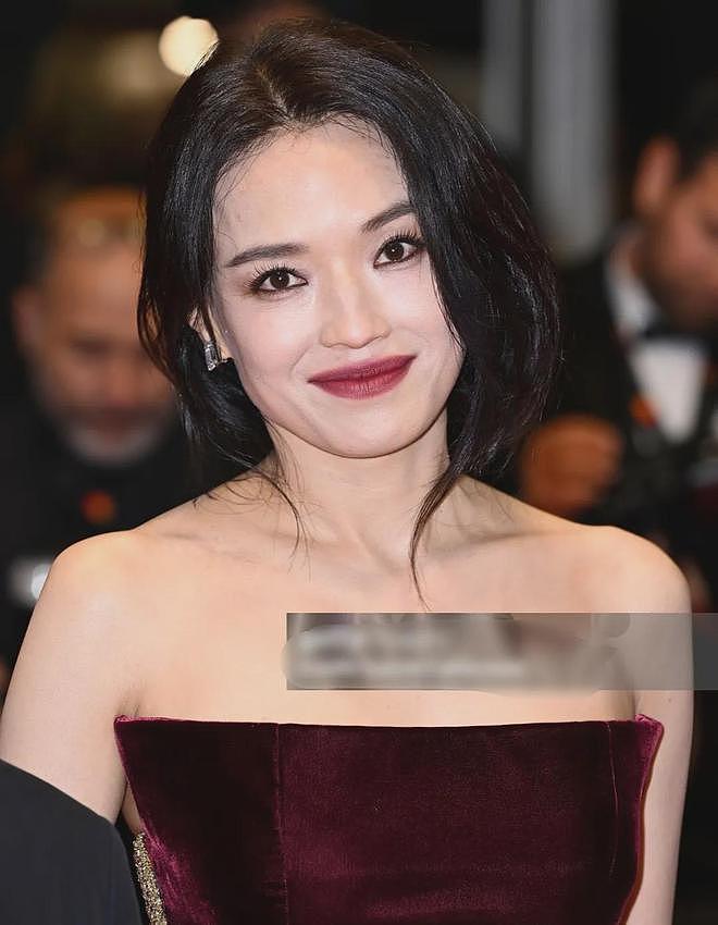 49岁舒淇状态太牛！戛纳生图吊打00花，跟周冬雨李庚希同框赢麻了（组图） - 6