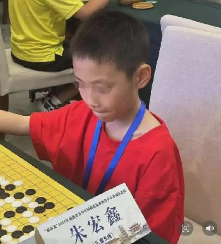 9岁围棋天才跳楼后续，父亲已清空账号，知情人：施暴时谁劝打谁（组图） - 4