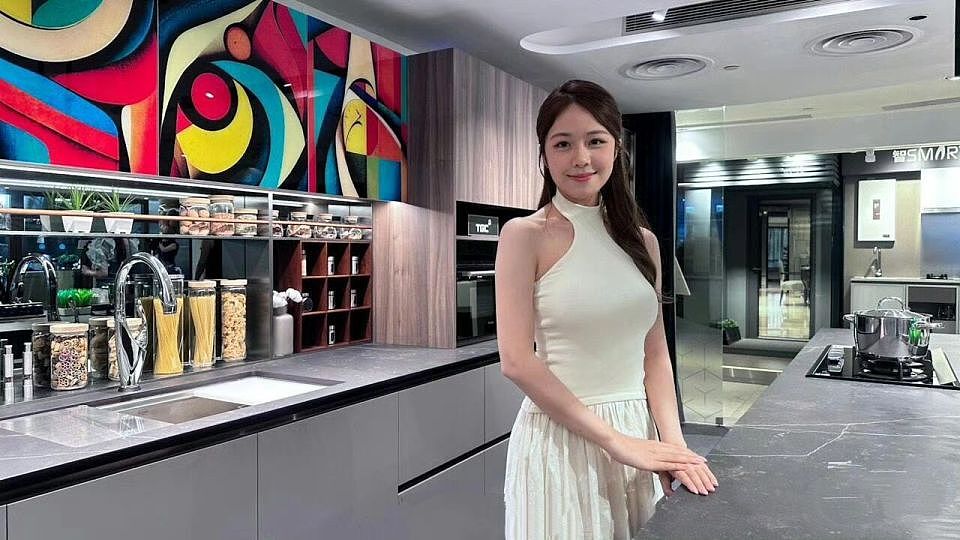 离婚仅一年,60岁郭晋安被曝与23岁庄子璇“父女恋”,女方回应了(组图) - 4