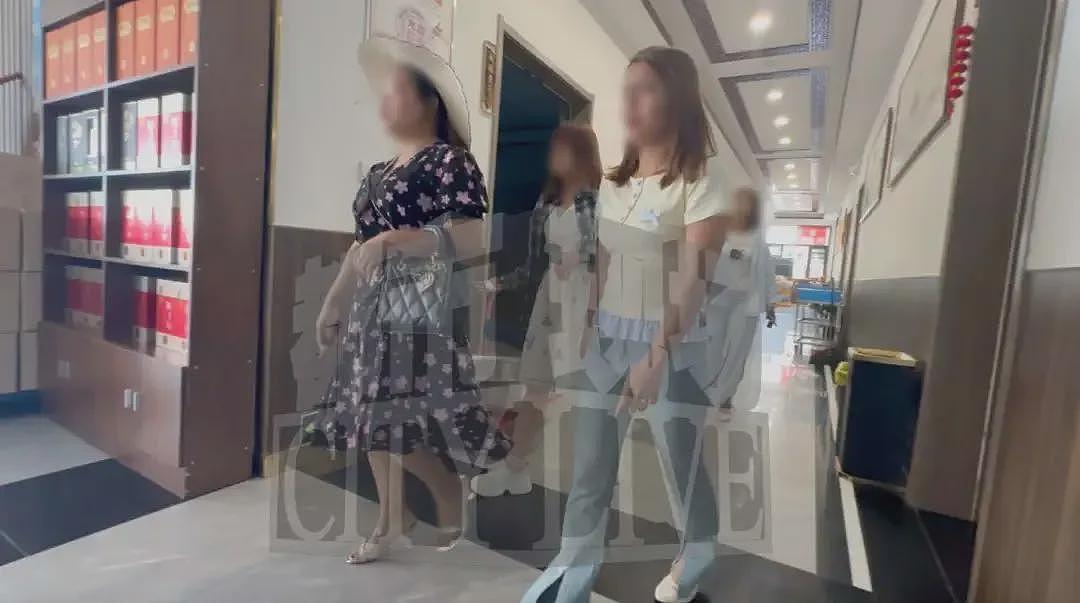 记者卧底贩卖缅甸女子团伙：偷渡者入境需走7天7夜山路，每单20万元左右（组图） - 3
