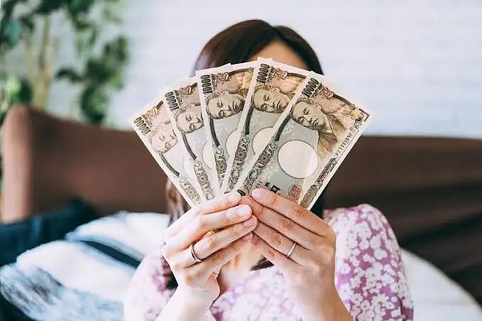 日本男子网上约P惨遭仙人跳，2名樱花妹喊保险套掉了骗走90万！（组图） - 8