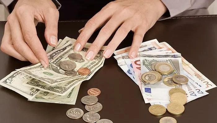 留学生警惕！换汇省下的几百块，让我赔掉20万+背案底（组图） - 2