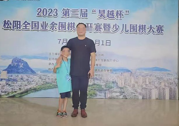 悲痛!才9岁,中国围棋神童跳楼轻生!输棋被爸爸当众踹打(组图) - 7