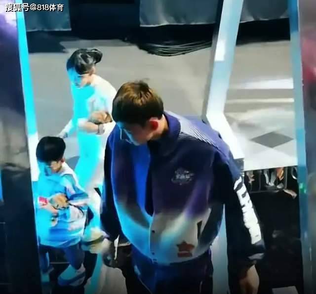 周琦妻子深夜发文力挺,坦言曾用离婚逼他回国,光鲜背后一地鸡毛(组图) - 12