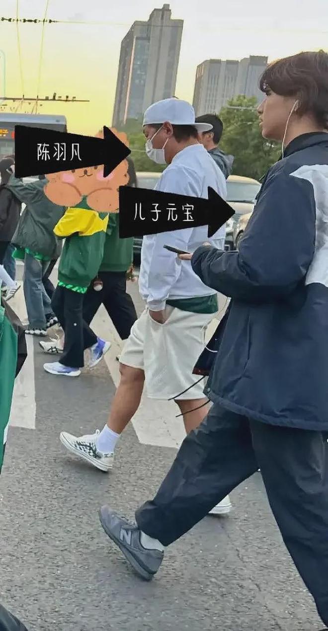 陈羽凡现状:和白百何离婚后,50岁发福认不出,17岁儿子像妈(组图) - 12