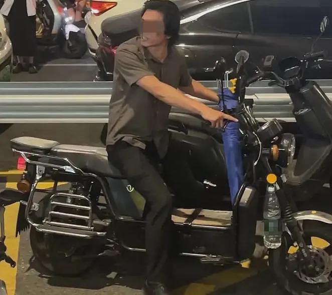 深圳摩的司机暴打女乘客后续:身份被扒,是惯犯,被曝患精神分裂(组图) - 4