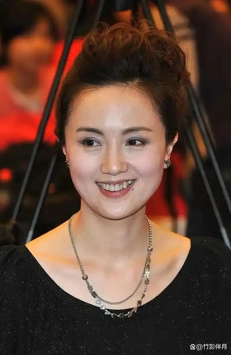 朱媛媛骨灰撒大海，遗产裸捐，不给女儿和丈夫留一分，看哭所有人（组图） - 5