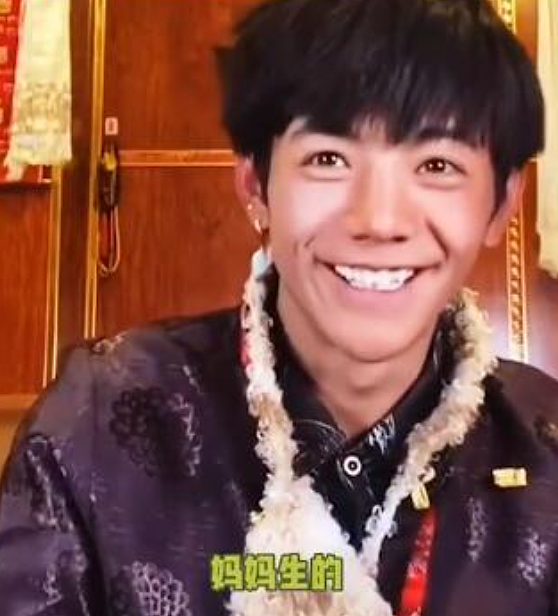 全网群嘲的丁真,被资本做局了?(组图) - 11