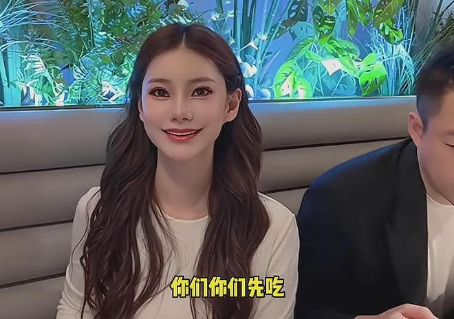 汪小菲直播生气发飙，马筱梅反应出人意料，怪不得她能拿捏汪小菲（组图） - 9