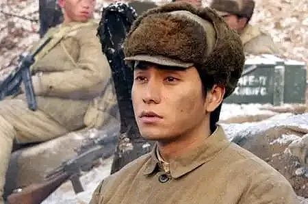 49岁陈坤晒23岁儿子毕业照,父子相差26岁,相处状态像兄弟(组图) - 16