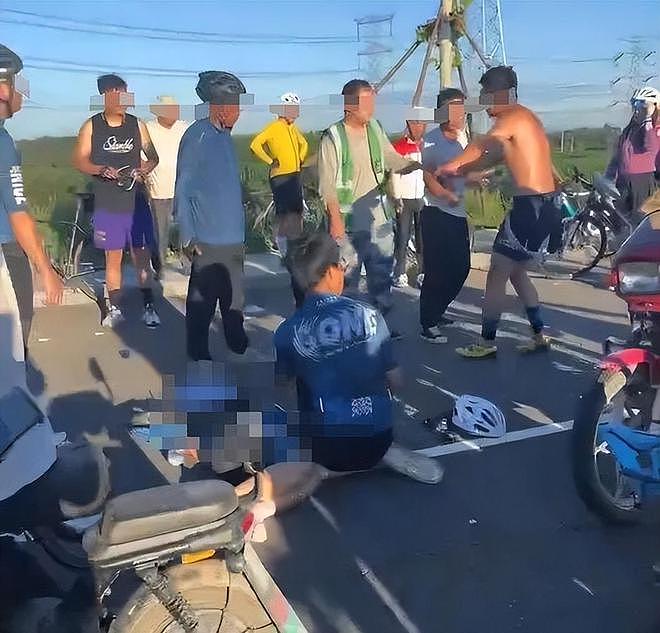 “河北骑行男孩身亡案”司机：我没案底，20万赔偿已退回（组图） - 4