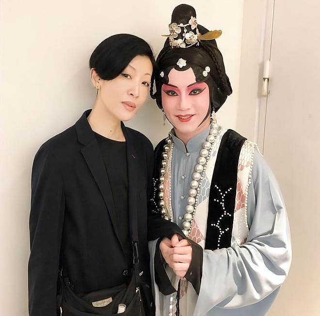 京剧演员黄兆欣家中猝逝年仅40岁，圈中多人发声悼念（组图） - 5
