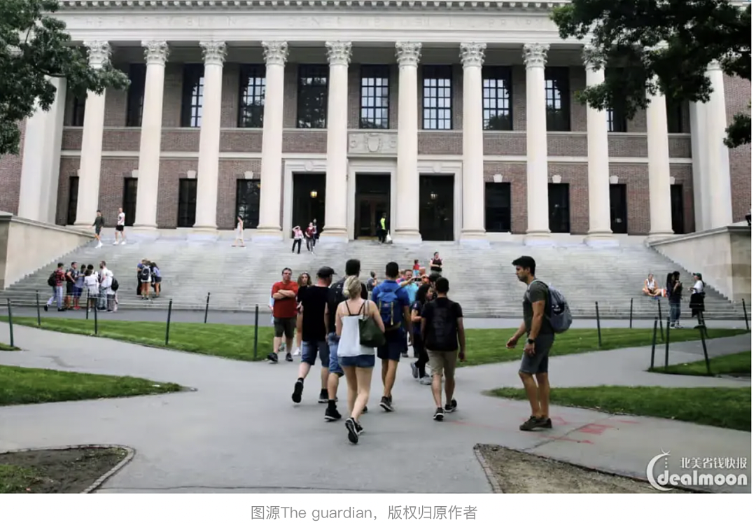 最新!哈佛起诉特朗普政府,港科大开启快速转学通道!中国留学生:怕被移民局找上门,连夜搬家(视频/组图) - 1