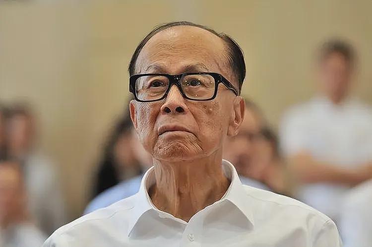 李嘉诚还是出事了!香港廉署出手,观塘案逮住10人仅是开始......(组图) - 12