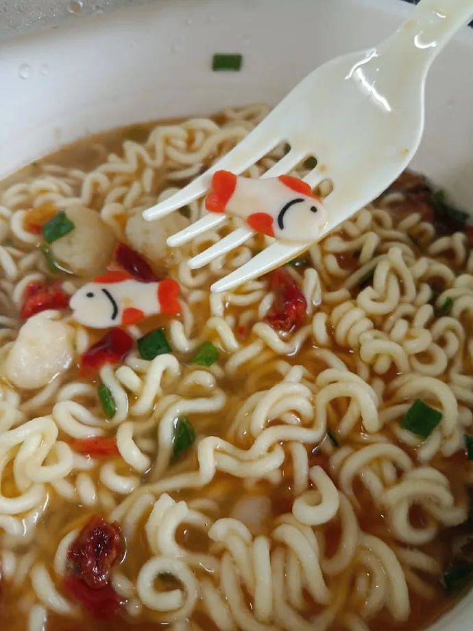 【爆笑】“蹲坑时厕所突然被搬走了!?”哈哈哈哈哈哈哈好绝望的死法....(组图) - 10