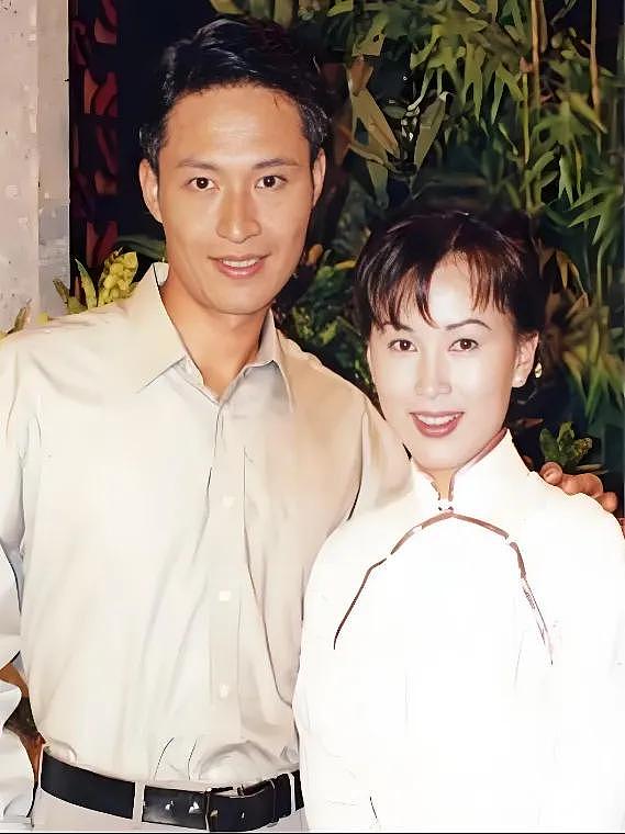 被黑道殴打到“子宫脱落”?“香港第一情妇”的瓜(组图) - 15