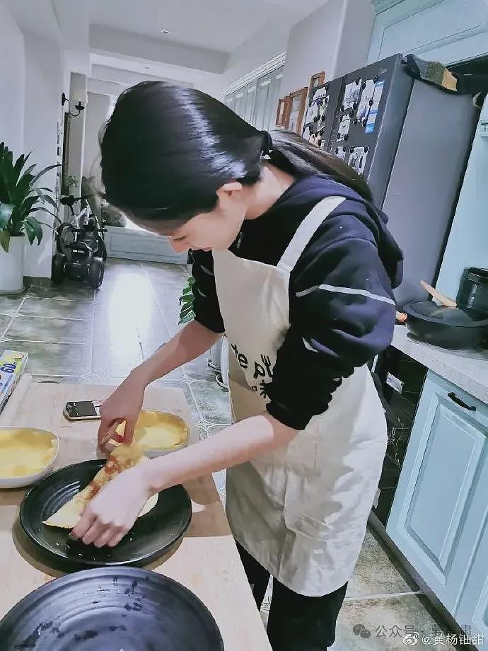 捋一下黄杨钿甜事件时间线,从城管父亲到2000万珠宝加身!背后藏多少秘密?(组图) - 11