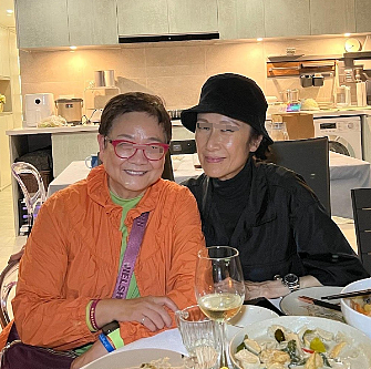 他俩还没结啊？甘做6年情妇，公婆拒绝入门，为60岁老男人活到病态不成人样？（组图） - 8