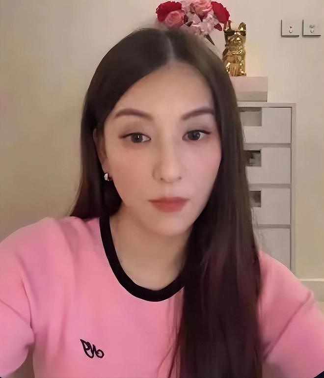 二女儿给郭富城扎巨型蝴蝶结，方媛怀三胎的消息再次坐实（组图） - 13