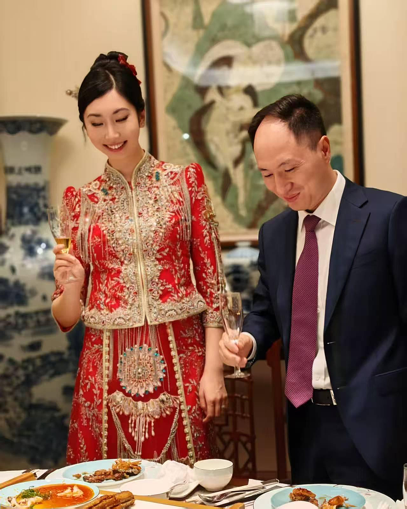 新婚妻被拒入境中国，贺建奎晒绿卡喊话：不放行，我就赴美（图） - 1