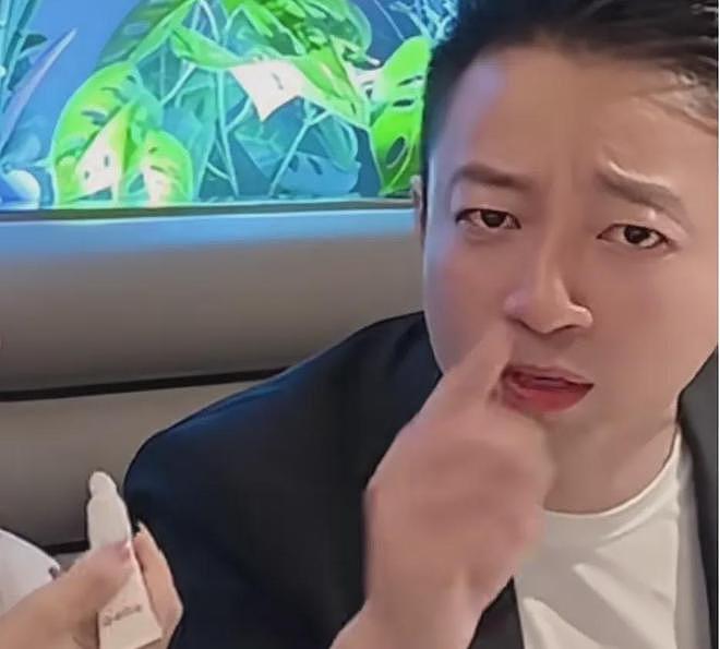 汪小菲直播生气发飙，马筱梅反应出人意料，怪不得她能拿捏汪小菲（组图） - 2