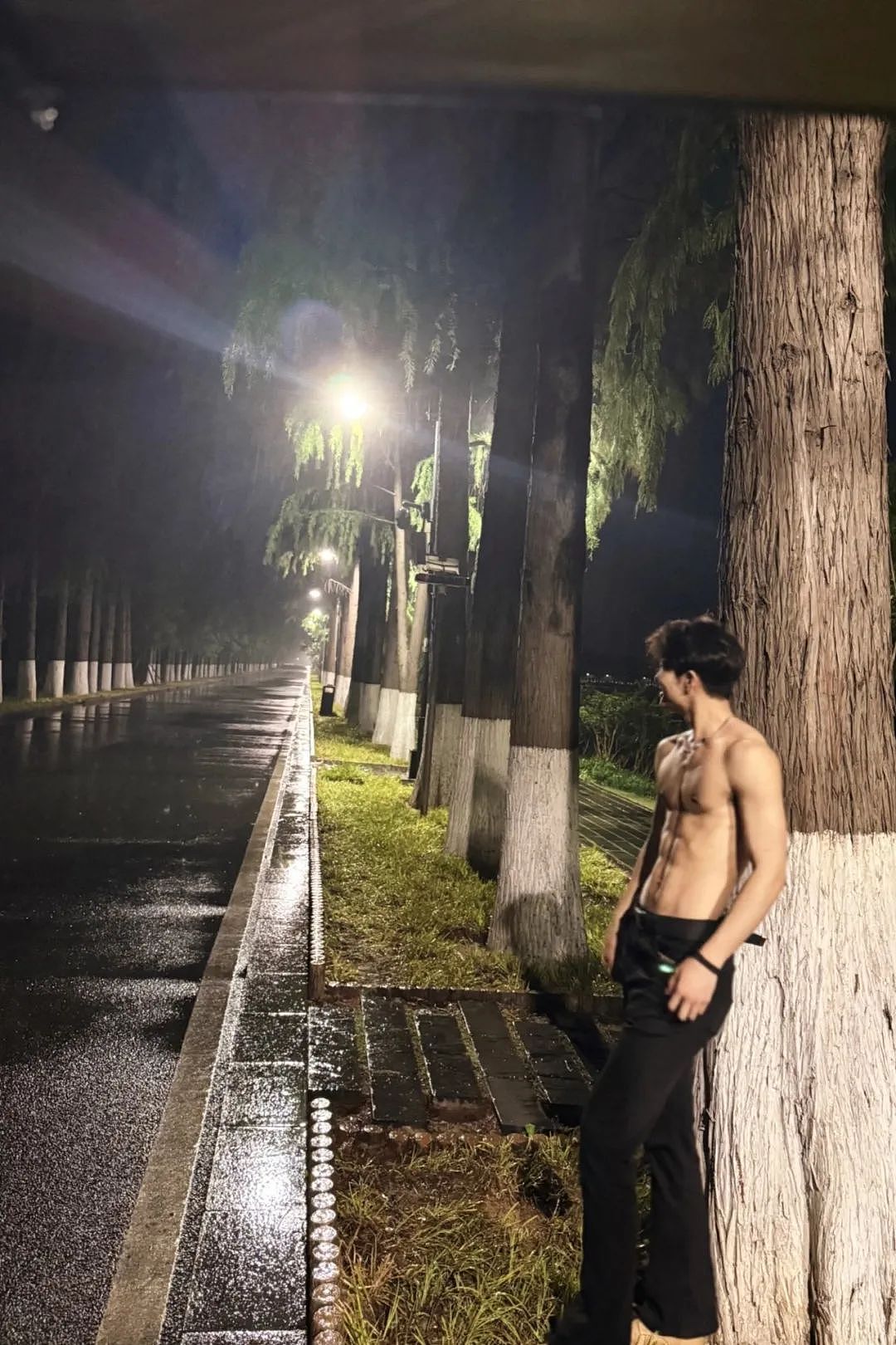 【帅哥】185精装体育生,钻石男打桩超持久,男友直呼扛不住...(组图) - 4