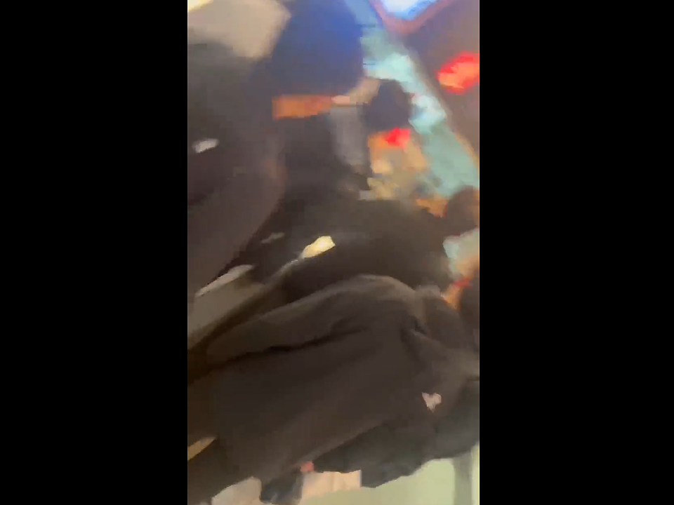 澳洲华人团结起来了！48小时2万人联署严惩，直面种族袭击！还自发组织多支志愿队！中领馆发声（组图） - 1