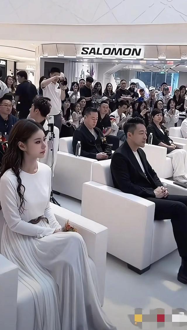 汪小菲马筱梅游黄山，马筱梅无修图脸长皮肤黑个矮，与大S反差大（组图） - 1