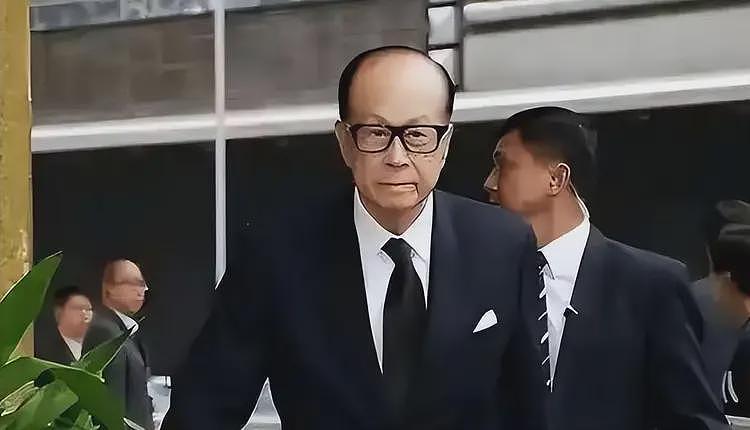 李嘉诚公司涉嫌贪污！政府介入调查，长子不敢露面，恐晚节不保（组图） - 18