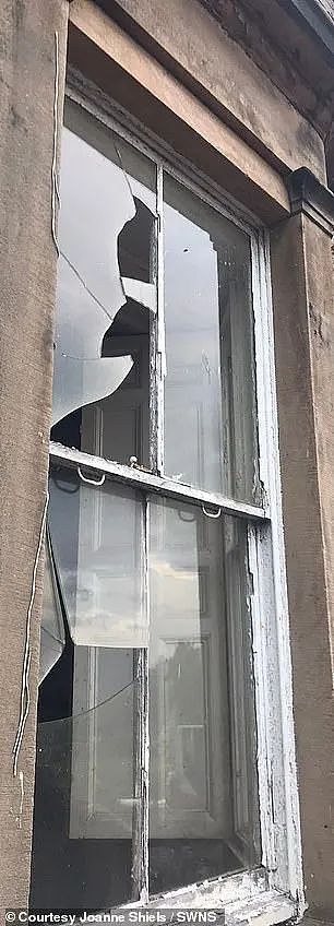 从废墟到抢手民宿：退休夫妇用两年，把一座破败老宅爆改升值近50万镑（组图） - 5