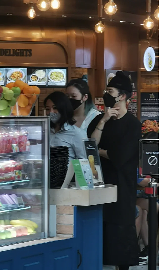 食阁偶遇比尔盖茨、LadyGaga、周杰伦… 新加坡的松弛感震惊全网（组图） - 36