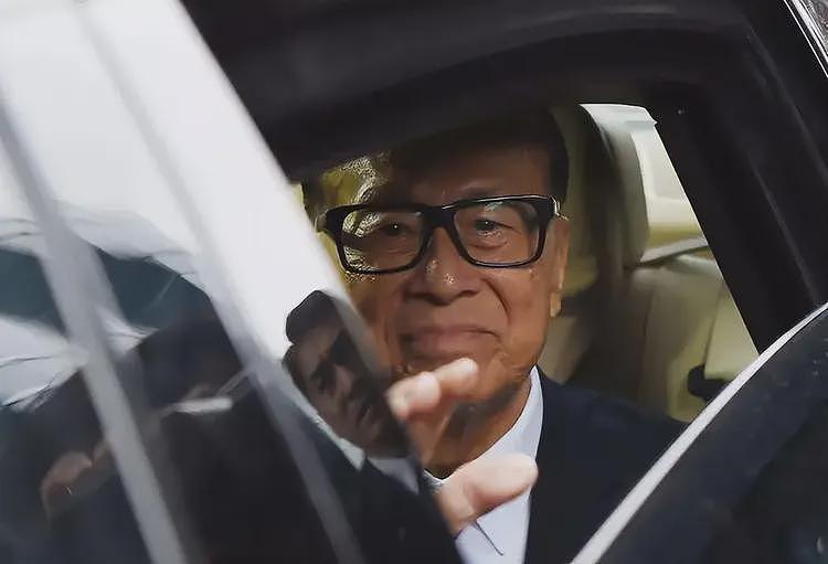 李嘉诚公司涉嫌贪污！政府介入调查，长子不敢露面，恐晚节不保（组图） - 15