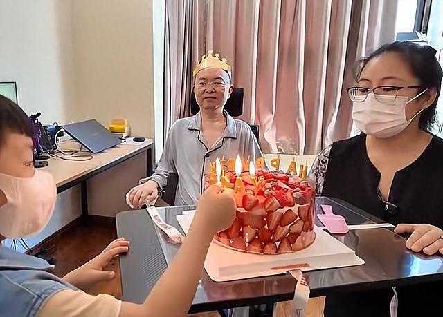 47岁蔡磊与渐冻症抗争6年，妻儿为其庆生，一周前刚获评“全国自强模范”（组图） - 1