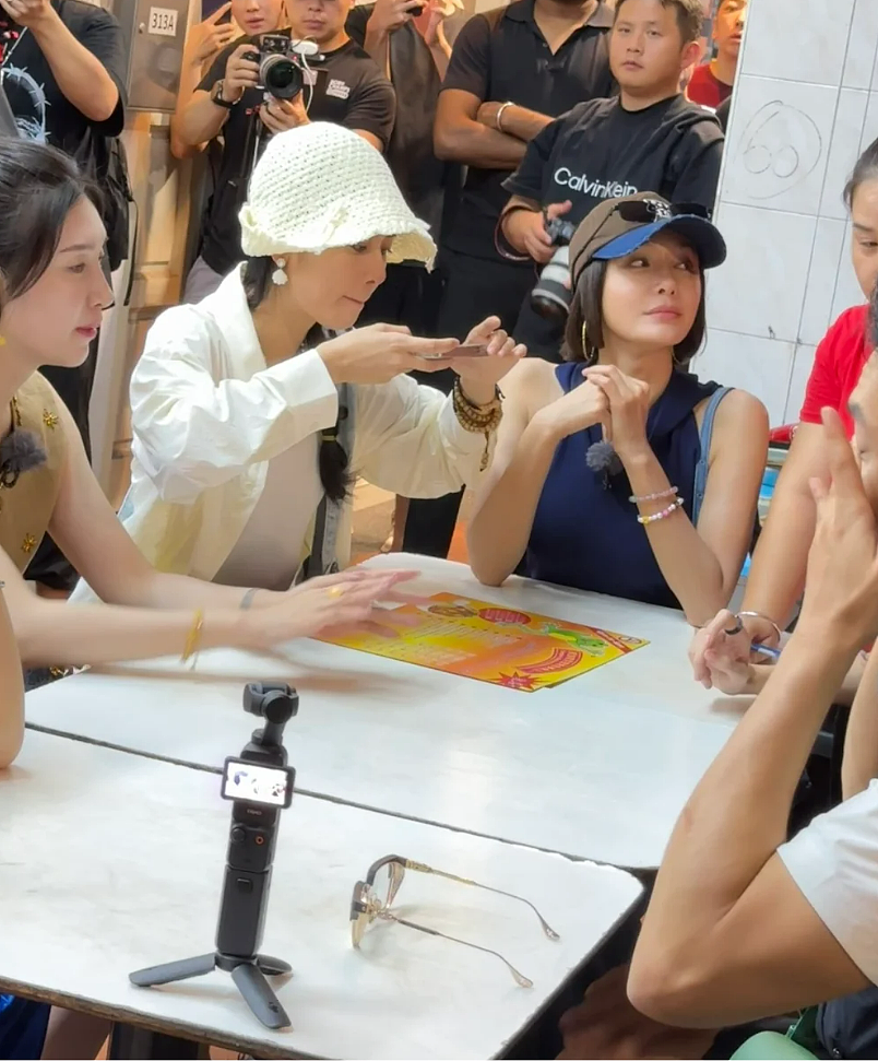 食阁偶遇比尔盖茨、LadyGaga、周杰伦… 新加坡的松弛感震惊全网（组图） - 39