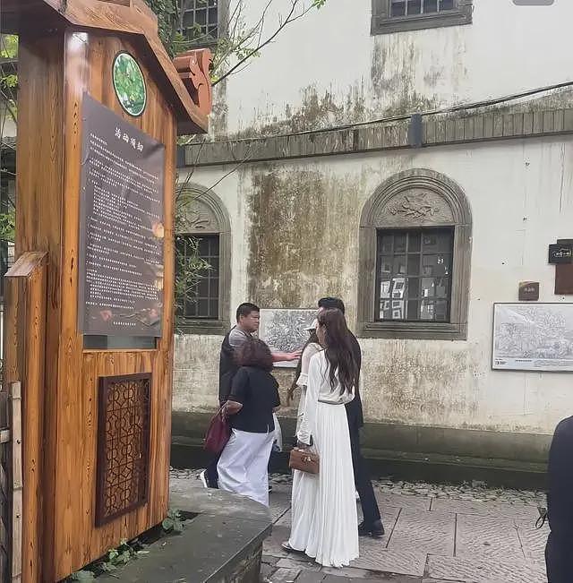 汪小菲马筱梅游黄山，马筱梅无修图脸长皮肤黑个矮，与大S反差大（组图） - 14