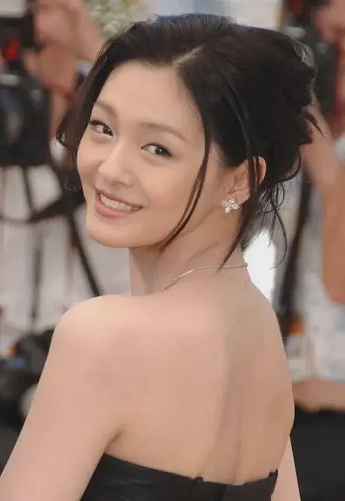汪小菲马筱梅游黄山，马筱梅无修图脸长皮肤黑个矮，与大S反差大（组图） - 11