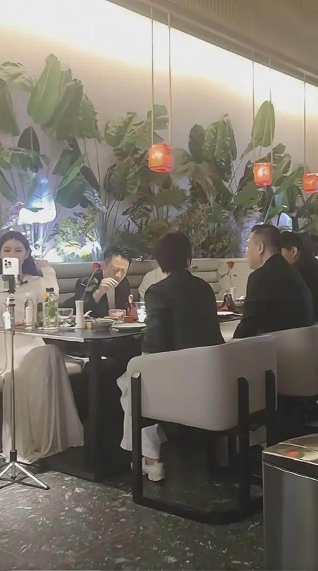 汪小菲马筱梅游黄山，马筱梅无修图脸长皮肤黑个矮，与大S反差大（组图） - 2